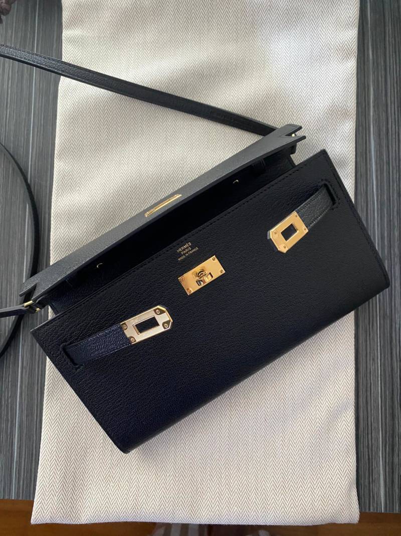 hermes kelly wallet with chain