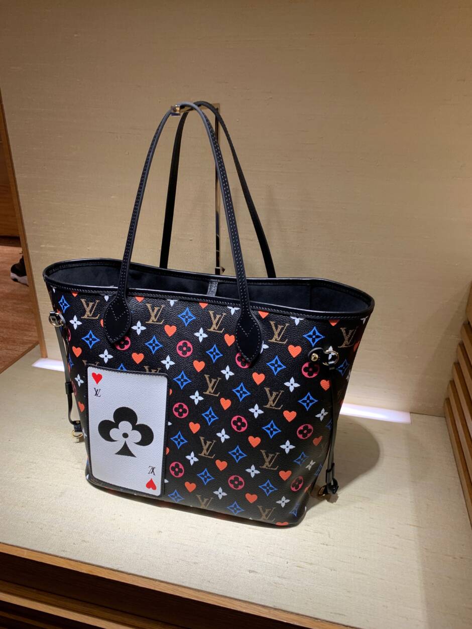 PurseBop Reveals the Louis Vuitton New Heart-Shaped Monogram Bag