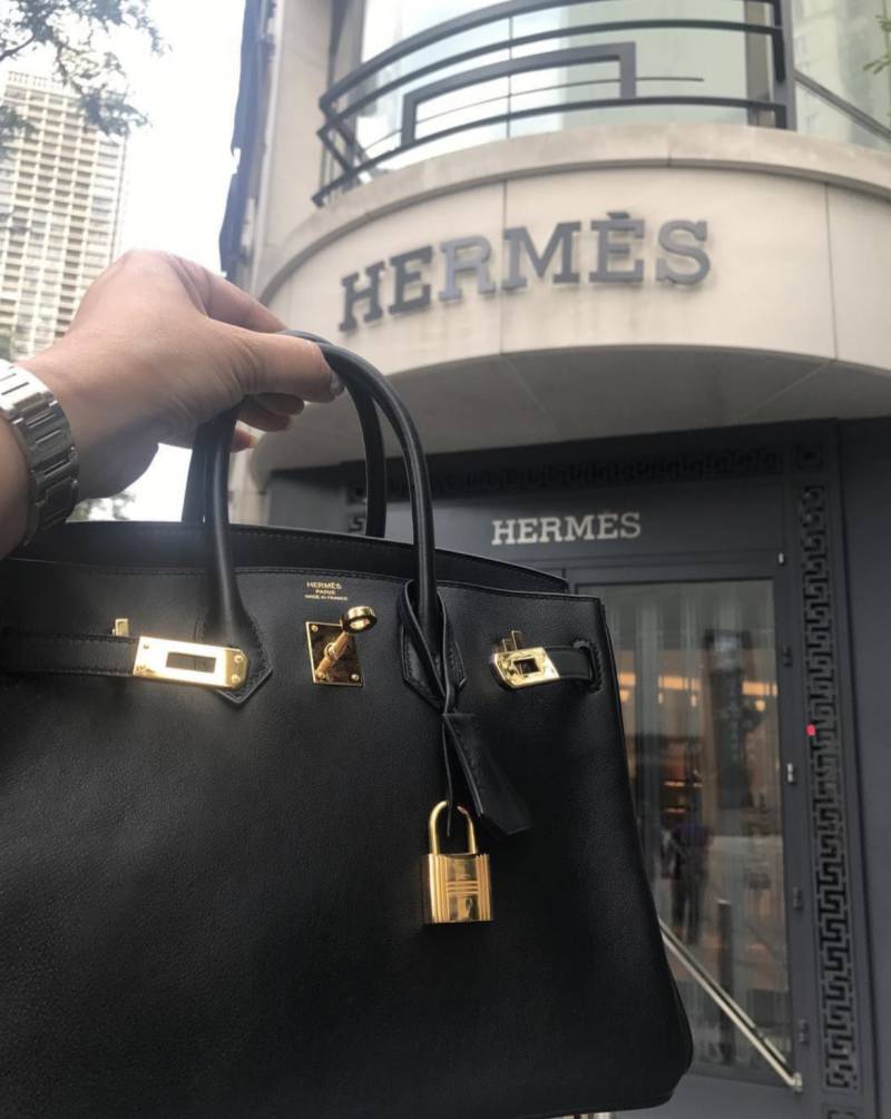 hermes public sale