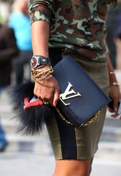 The Ultimate Guide to Wearing a Wallet Chain with Style – imessengerbags