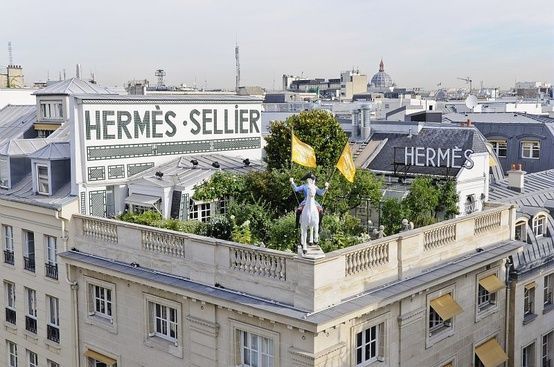 Shopping at Hermès Faubourg Saint-Honoré