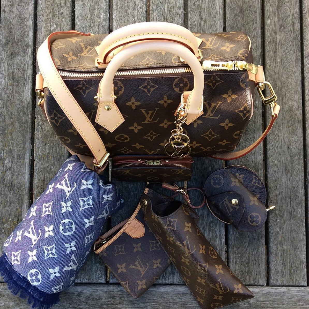 My Louis Vuitton Pochette Metis - The Reluctant Blogger