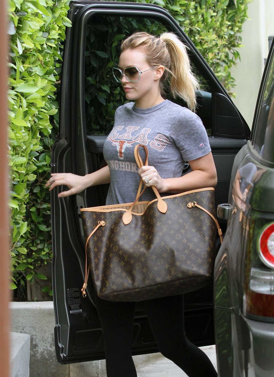 Celebrities Carrying Louis Vuitton