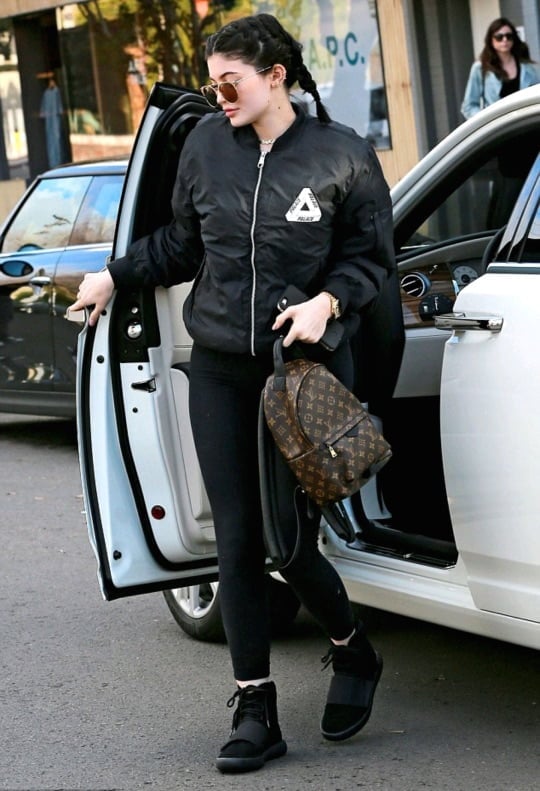 celebrity louis vuitton alma bb black