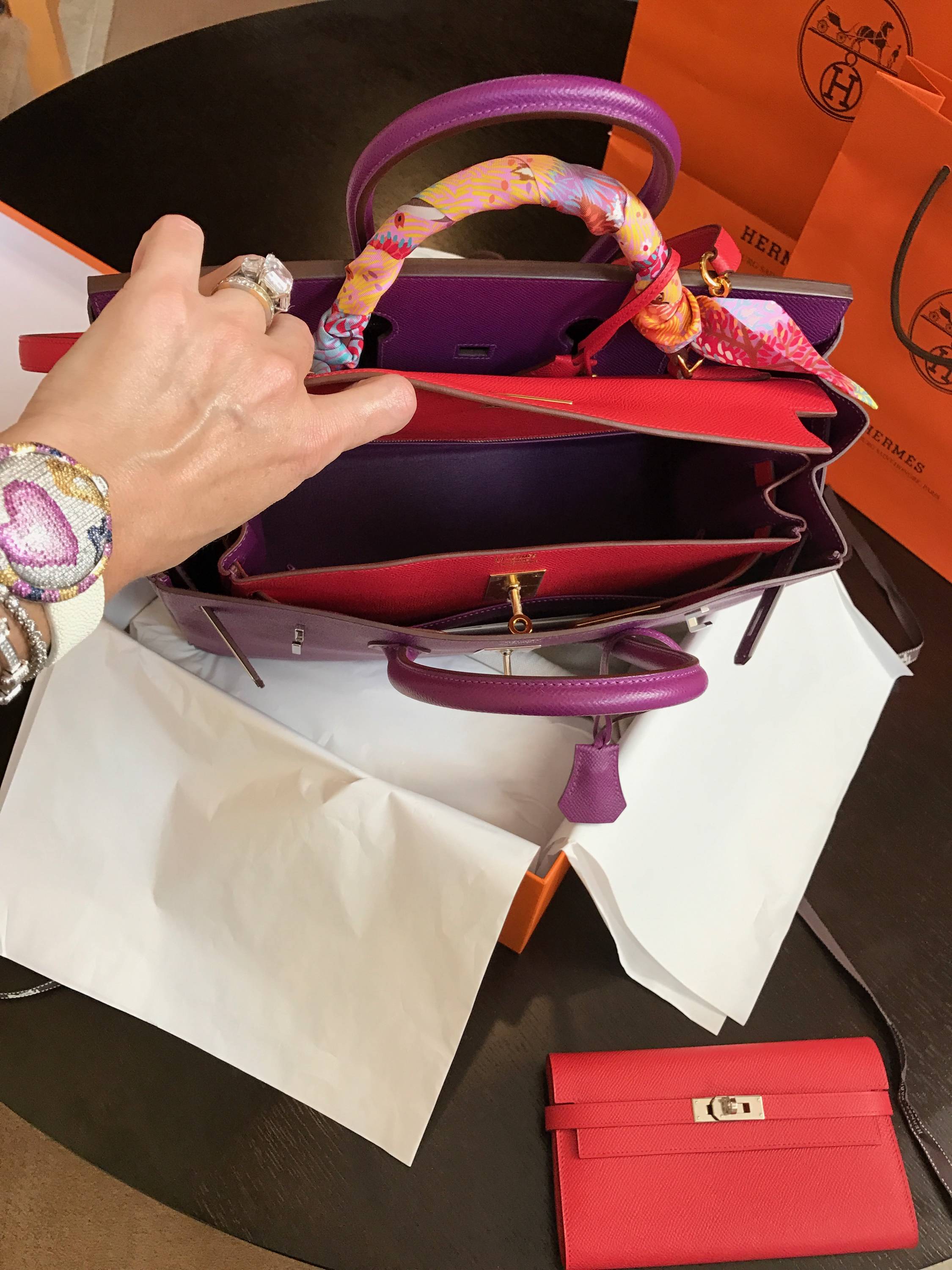 First Look at the New Hermès 'In the Loop' Bag - PurseBop