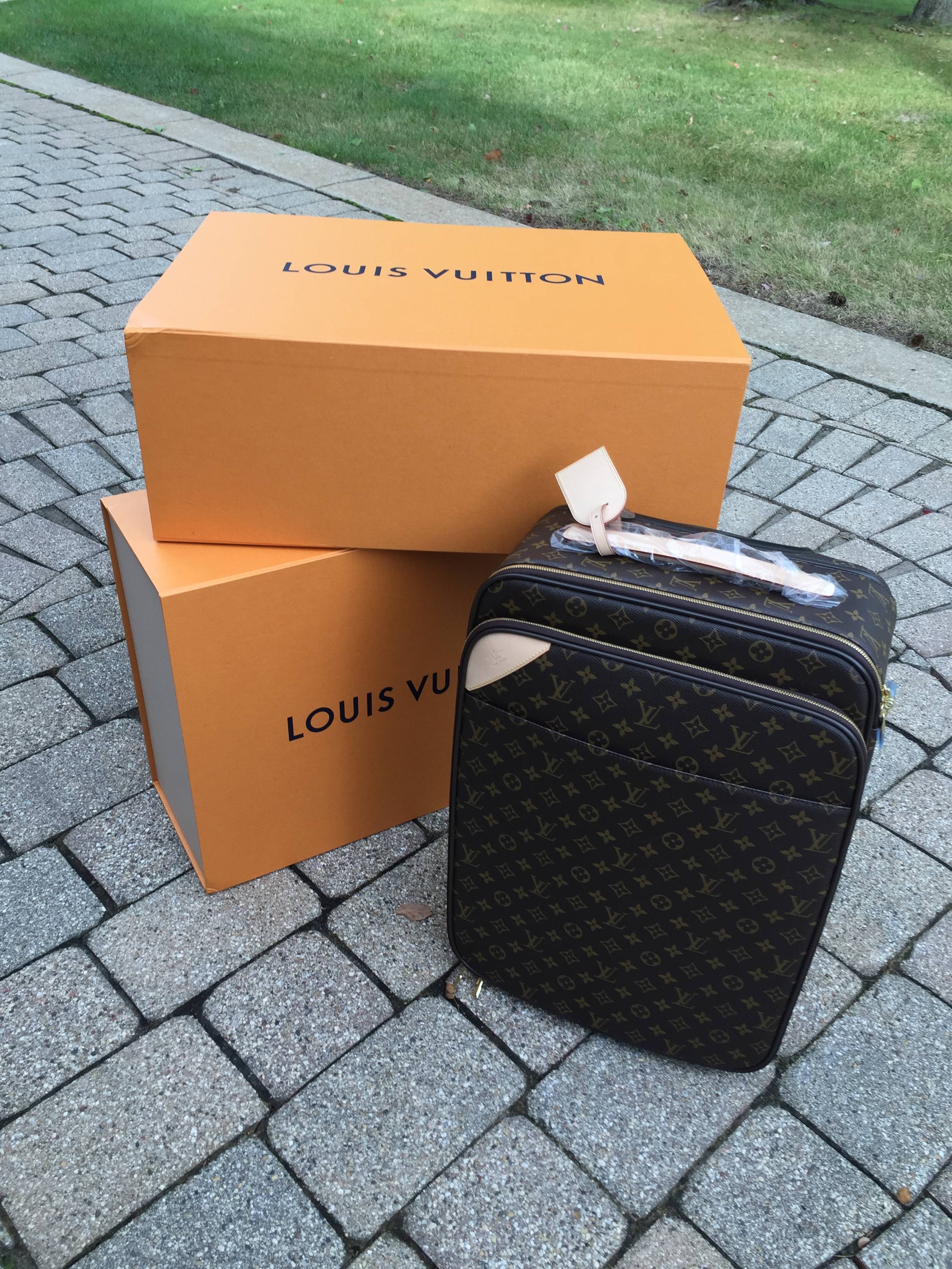 Mr. PurseBop Reveals the Louis Vuitton Luggage - PurseBop