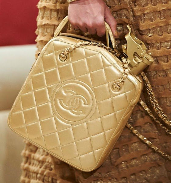 chanel classic flap medium price