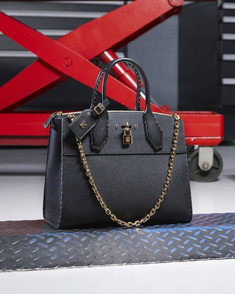 All About the Re-released LV GO-14 - PurseBop