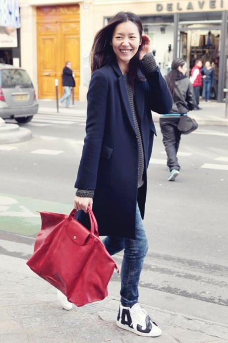 celebrities with longchamp le pliage bags