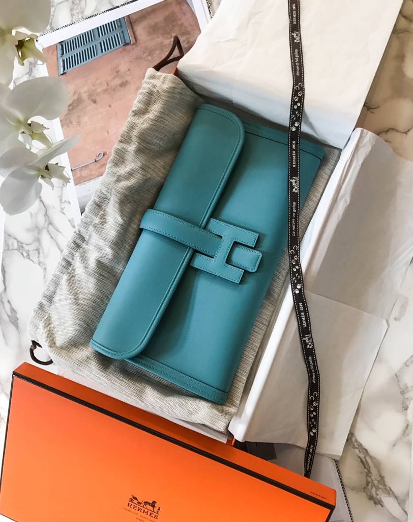 A Short Introduction to the Hermes Jige Elan Clutch