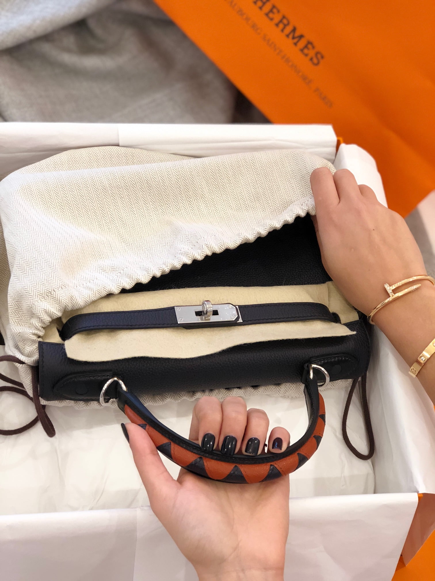 Which Hermès Kelly Is Right For You? - PurseBlog