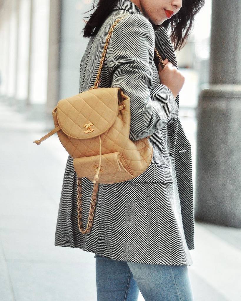 The Pros + Cons of Bags that Cling to You - PurseBop