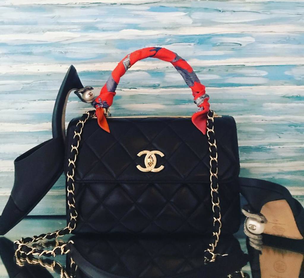 Chanel Coco Quilted Caviar Trendy CC Top Handle Medium