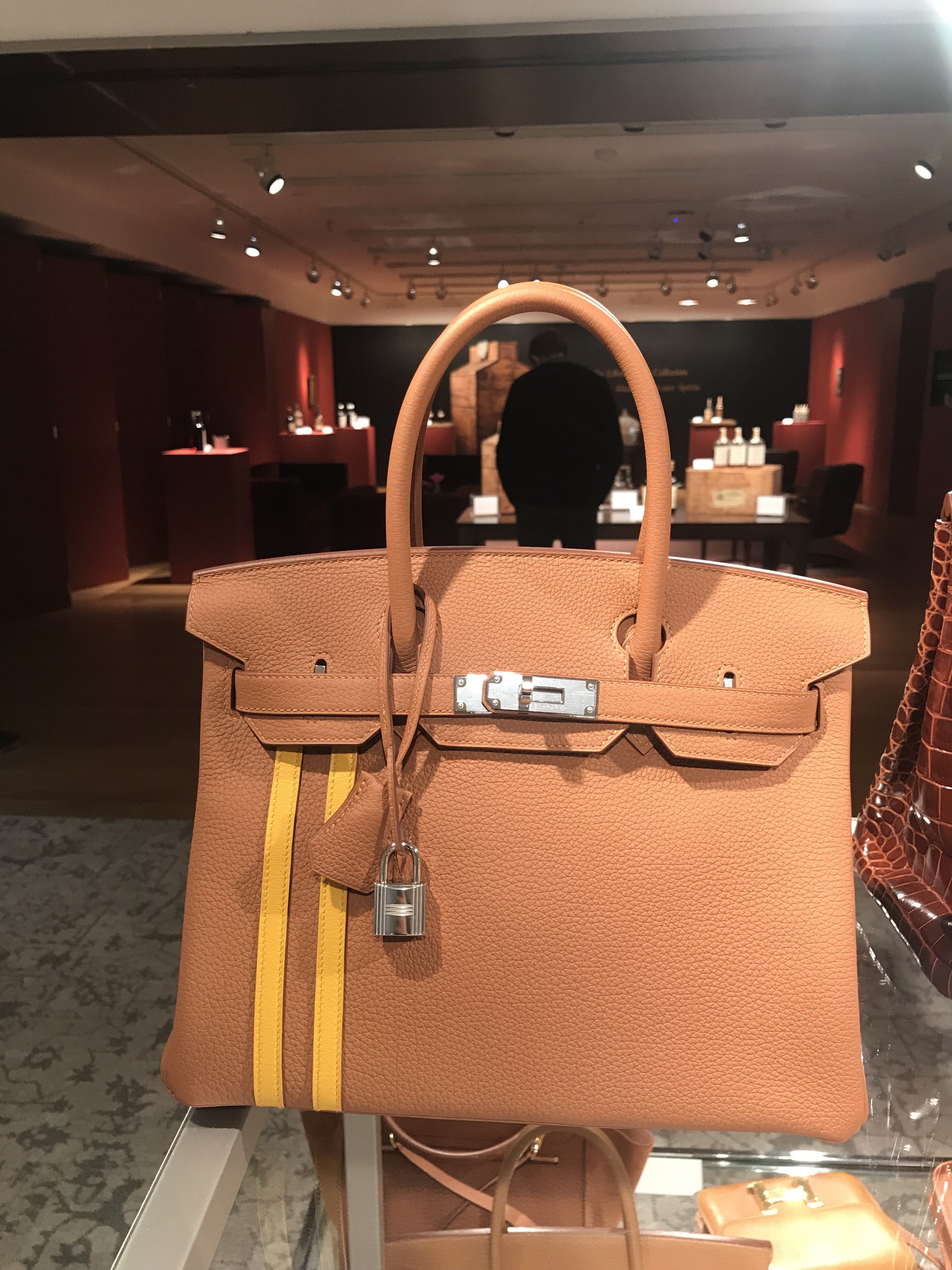 Supreme Trunk Matches Hermès Birkin to Top Christie's 'Hype