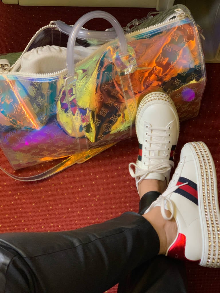 WHATS IN MY $5000 LOUIS VUITTON PRISM BAG ??? 