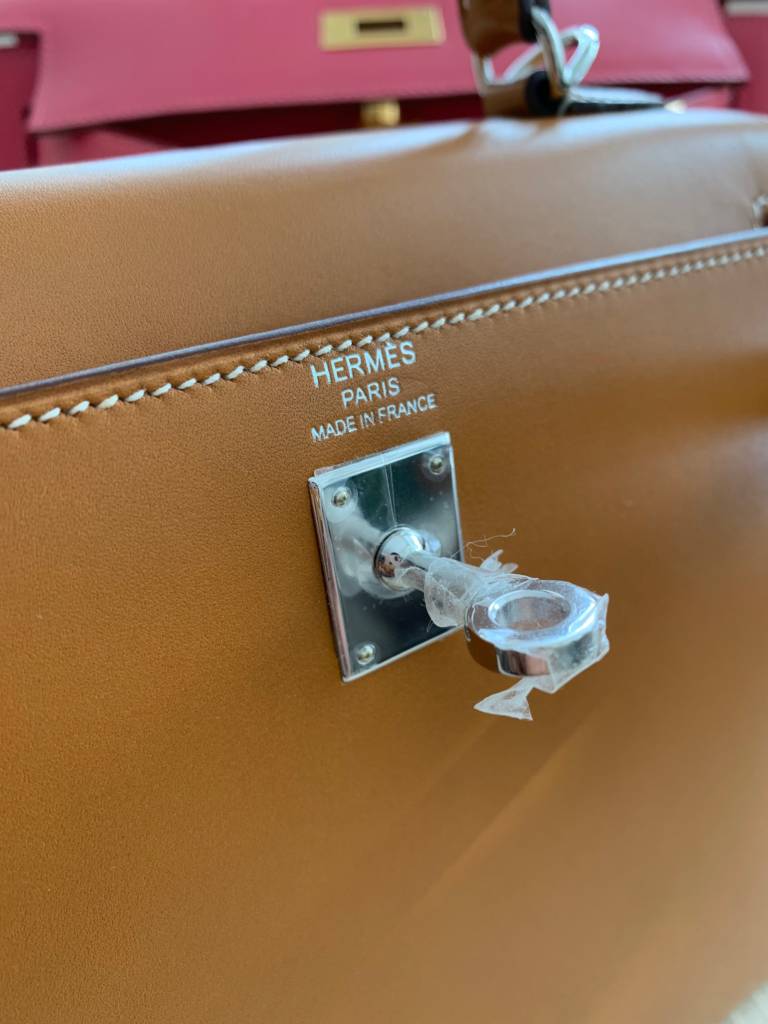 Hermes Kelly Sellier vs. Retourne Debate - PurseBop