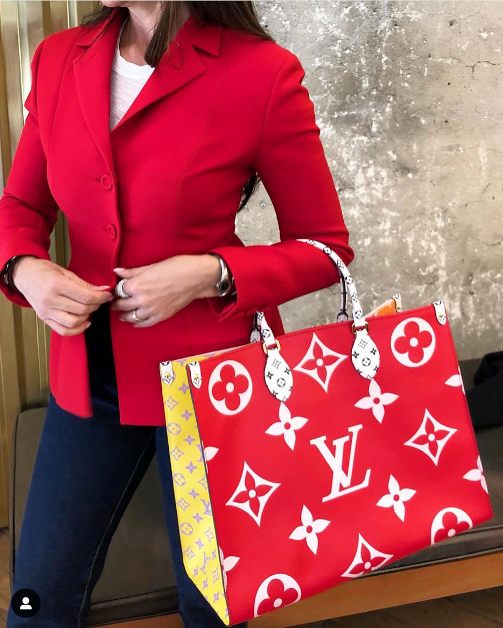 Louis Vuitton Monogram Goes Giant - PurseBop