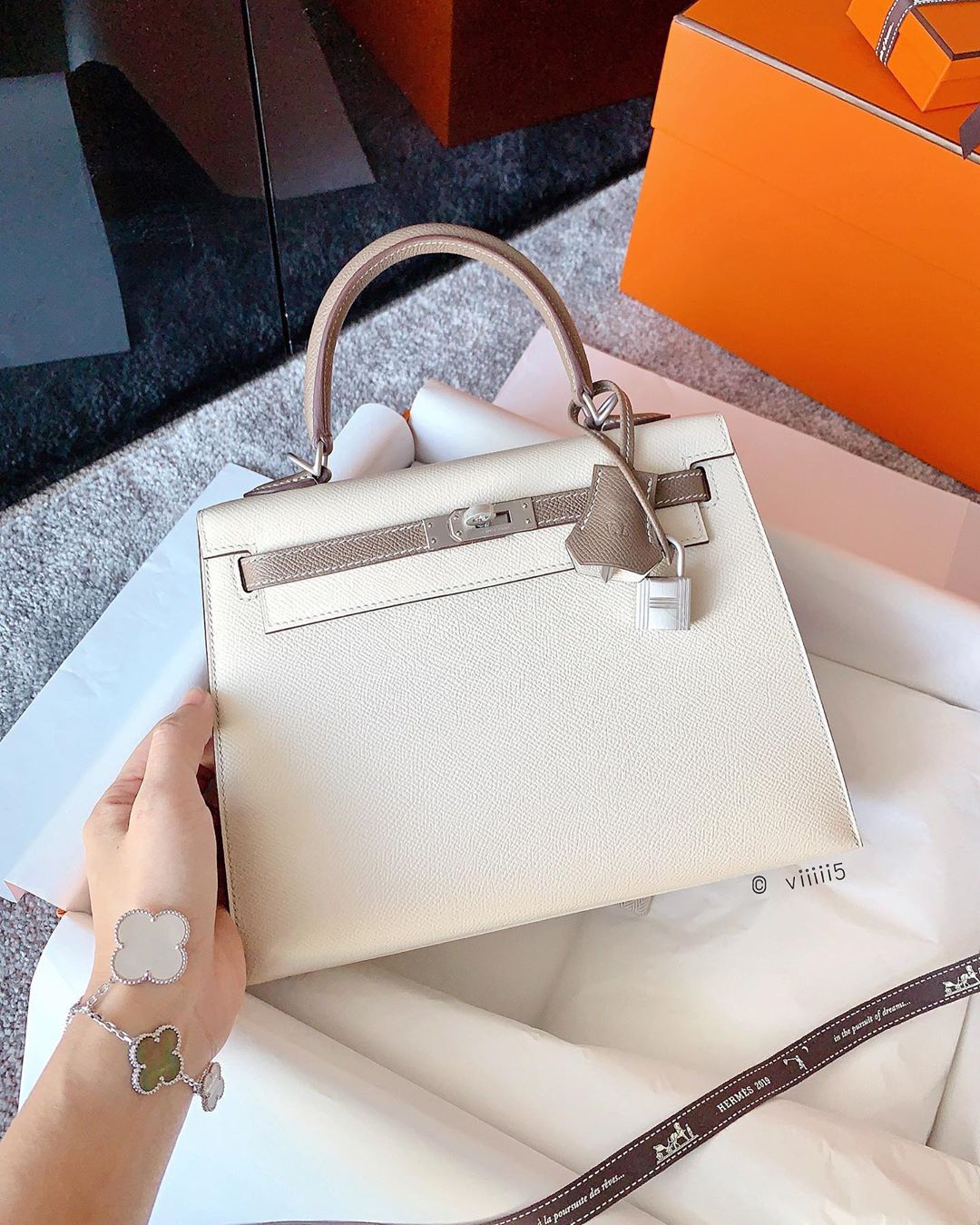 The 2019 Guide to Herm s Special Orders PurseBop