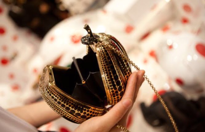 Does Louis Vuitton Make a Bag Big Enough to Hold $100 Billion? - PurseBop