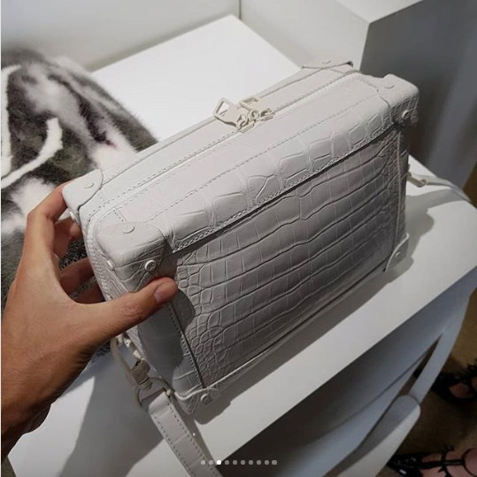 lv himalayan bag