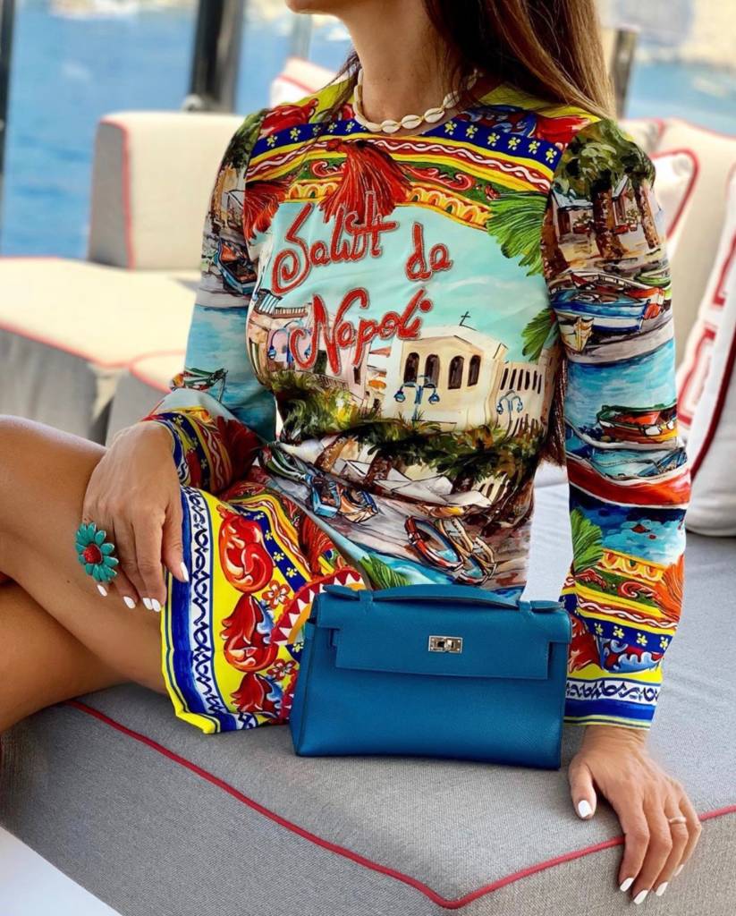Reveal and Case Study: Hermès Kelly Pochette Takes on the Mini Kelly