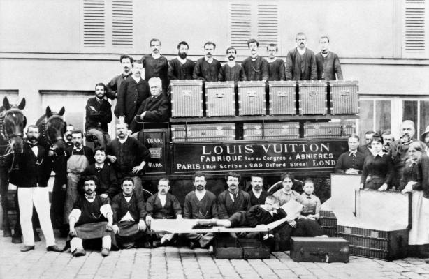 Discover all secrets about LOUIS VUITTON! –