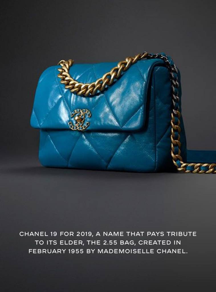 Chanel 19 Women's Shoulder Bags