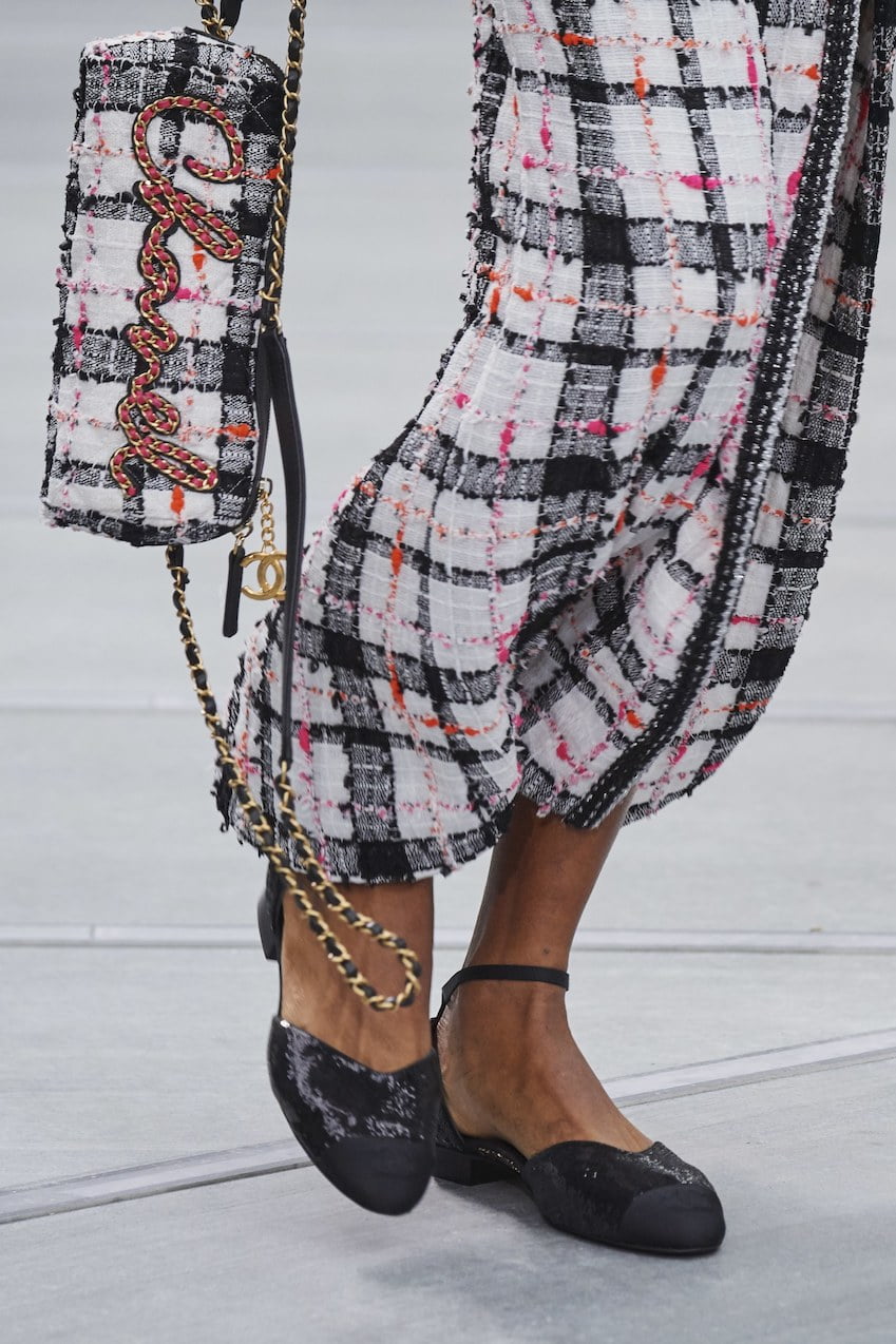 Everyday Spring Outfit with Chanel Medallion Bag - Lollipuff