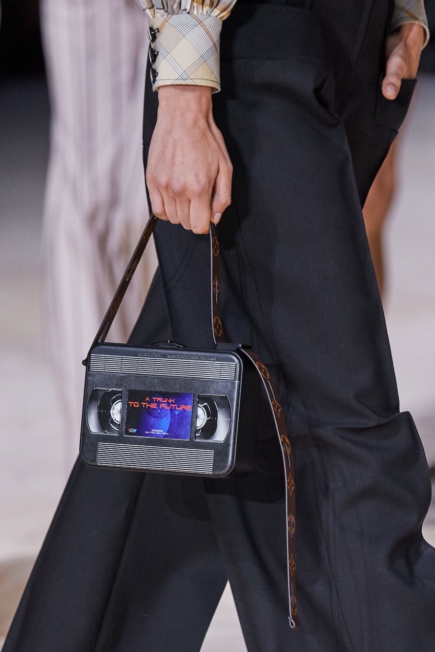 louis vuitton's flexible OLED screen bags are the future of fashion
