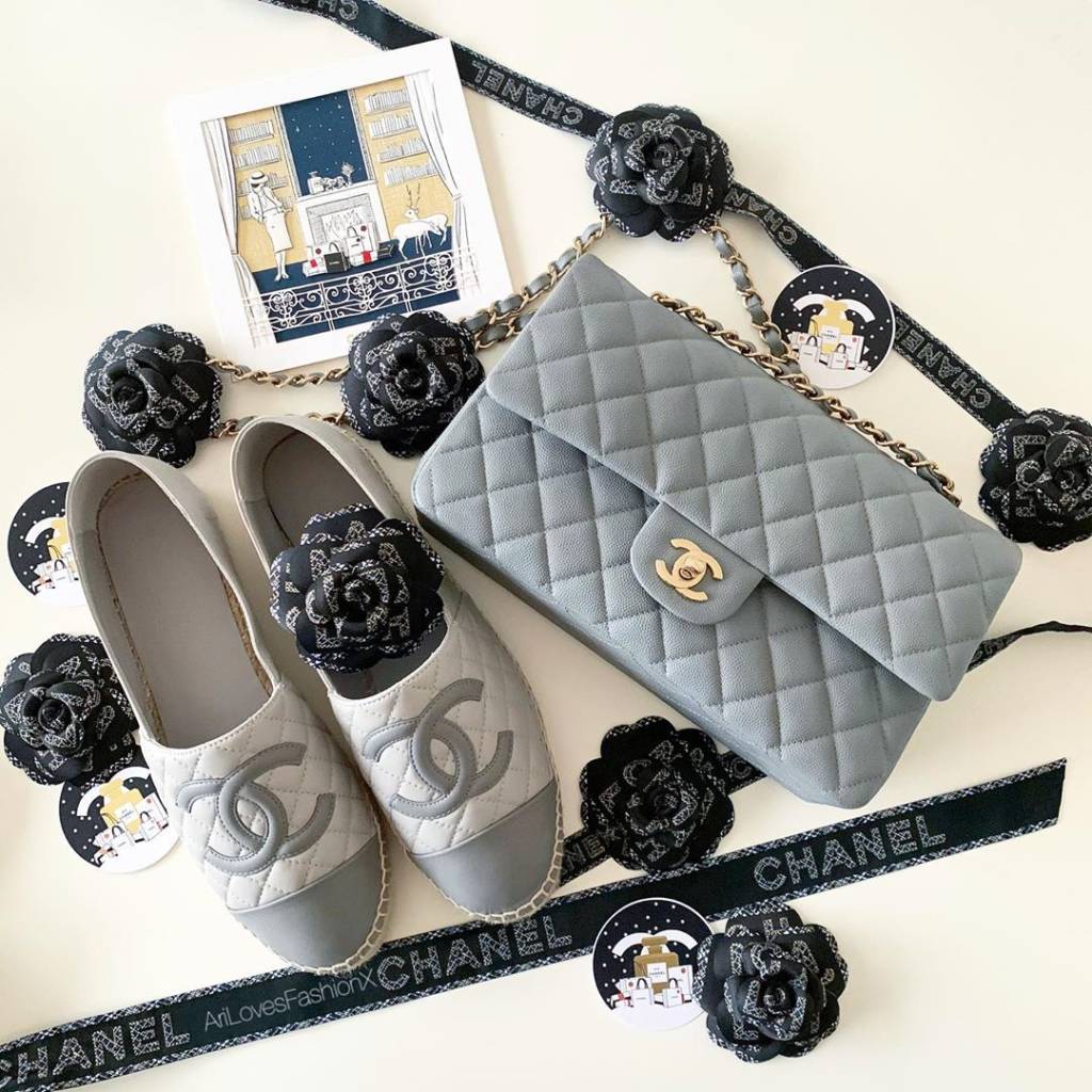 Have you seen a cute yet practical bag? #chanel #practicalbags #chan