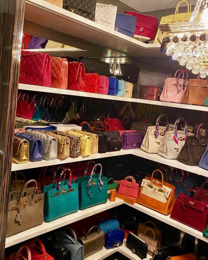 5 Steps to Follow When Falling Out of Love With Your Handbag Collection? -  PurseBop