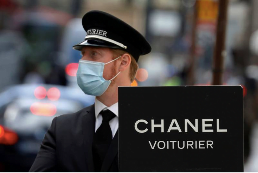 Chanel Foresees economic downturn