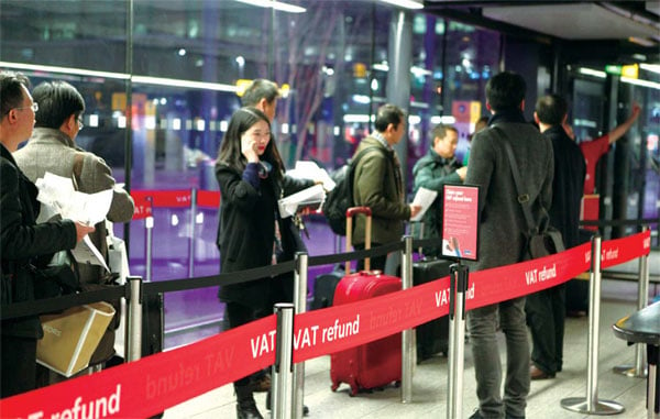 Chinese tourists at UK VAT 