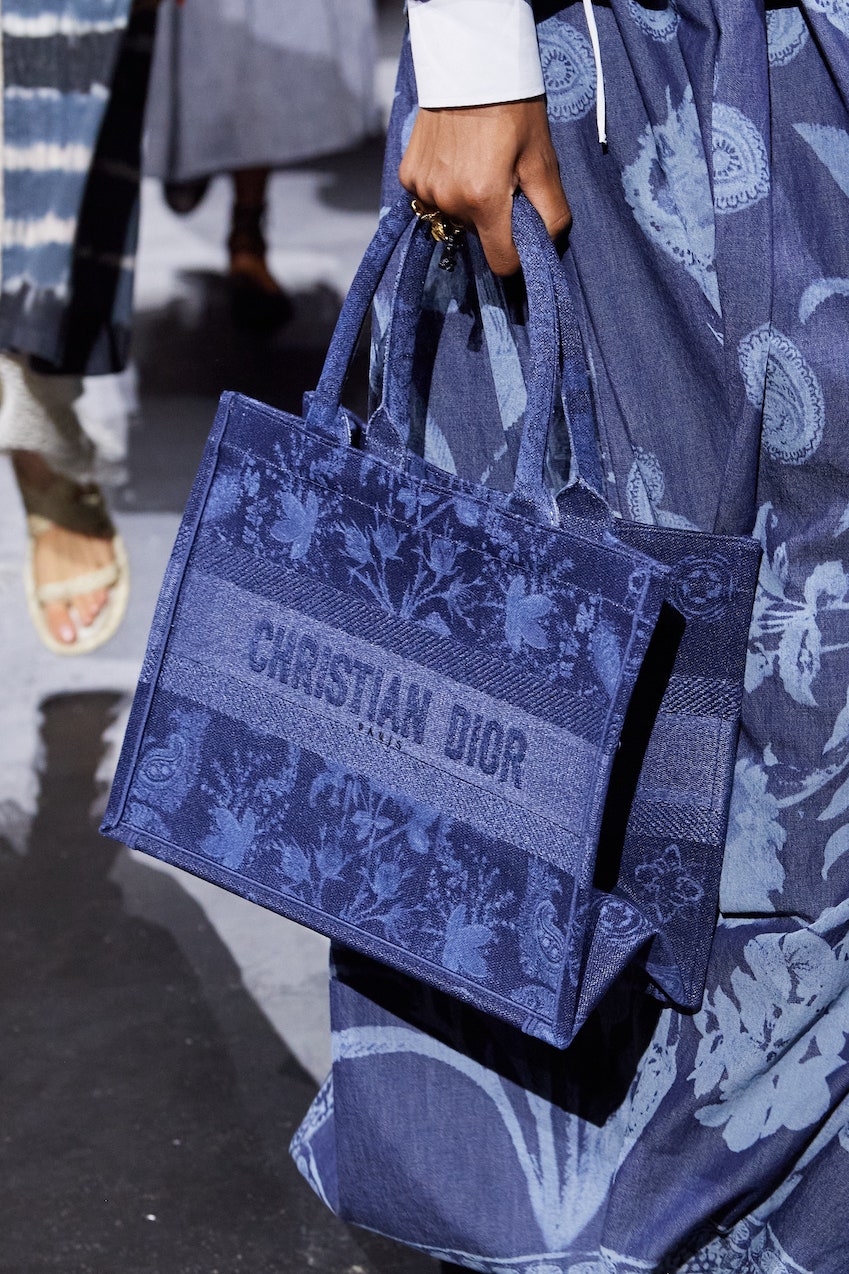 dior shopping bag