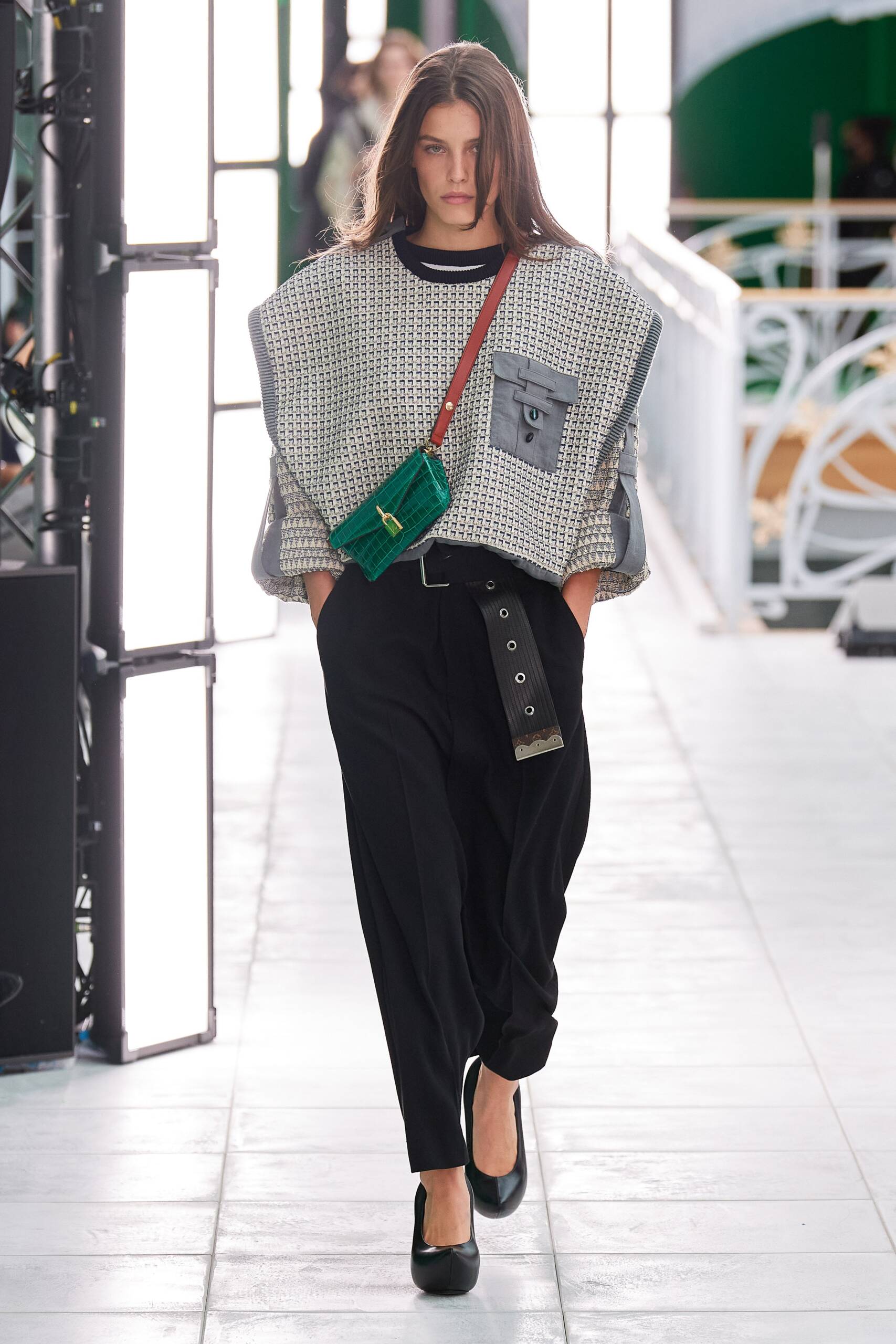 Nicolas Ghesquiere Embraces Inclusivity for Louis Vuitton Spring 2021 -  PurseBlog