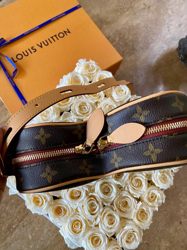 GAME ON Coeur Bag. Louis Vuitton Herat bag cruise 2021