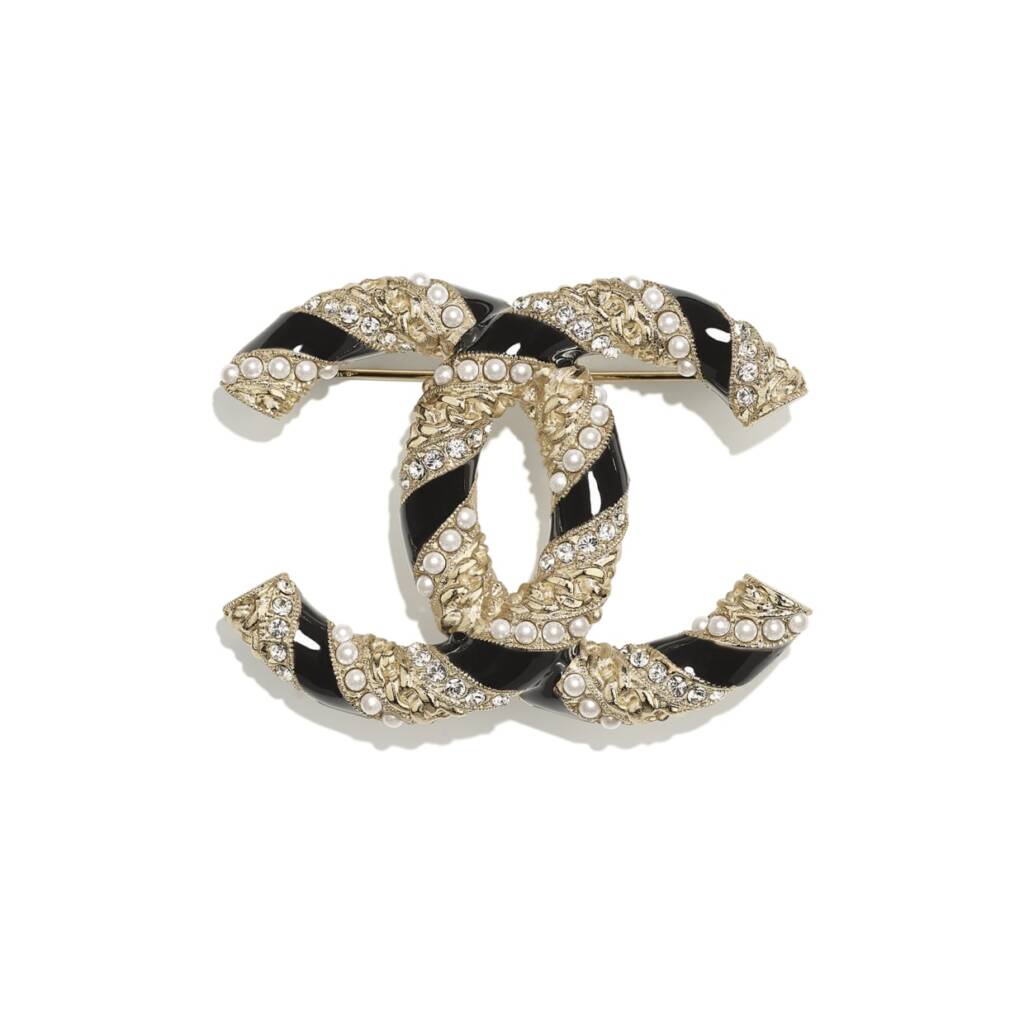 CHANEL Vintage 1995 Gripoix Resin Crystal Star Brooch, 1stdibs.com