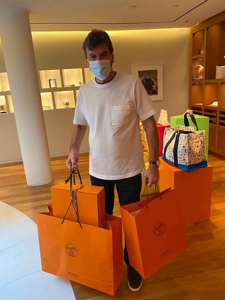 Shopping at hermès