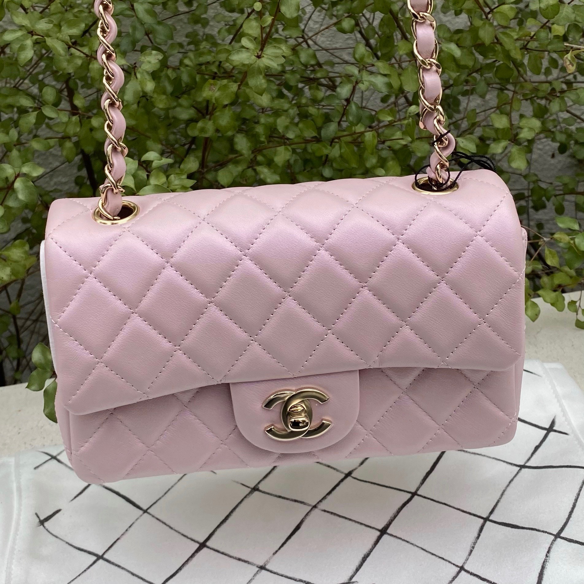 CHANEL 21S Rose Clair Lilac Pink Caviar Small Classic Flap Light