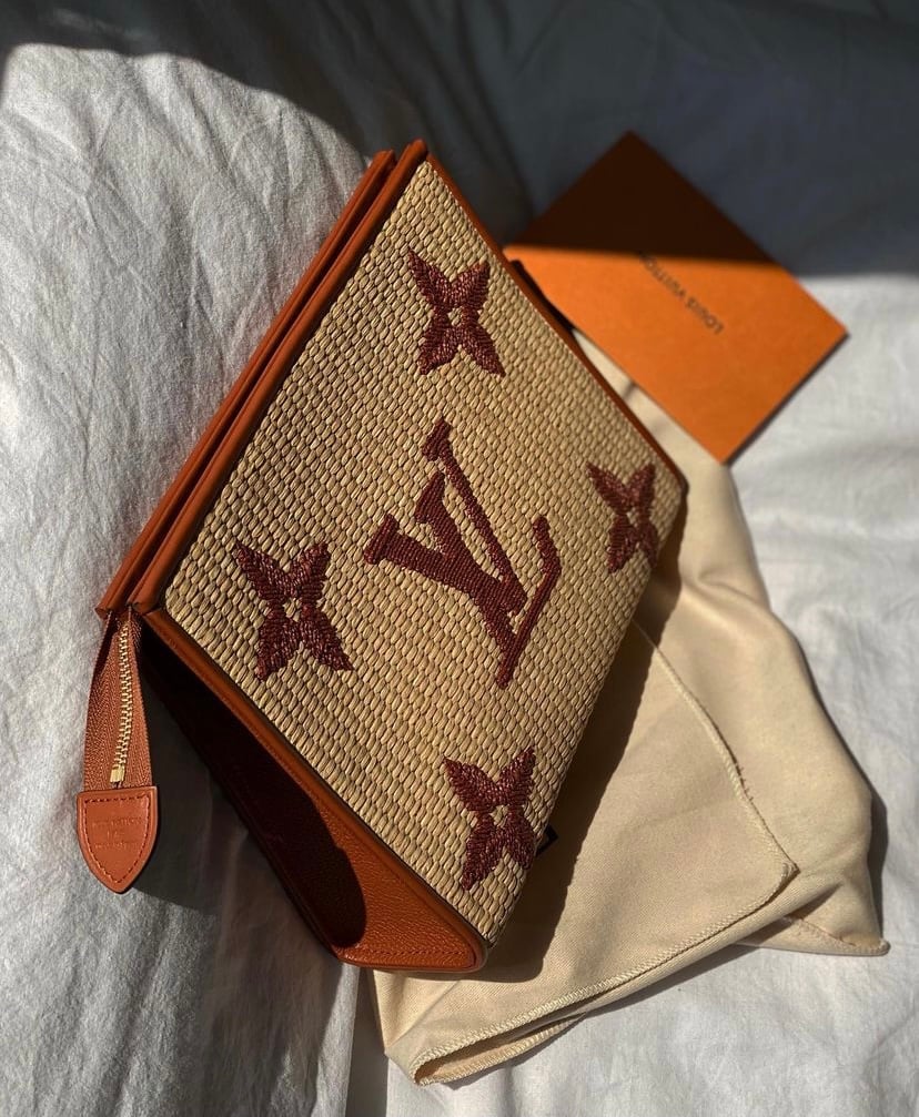 LOUIS VUITTON LV Monogram 26 Toiletry Pouch Brand New Genuine