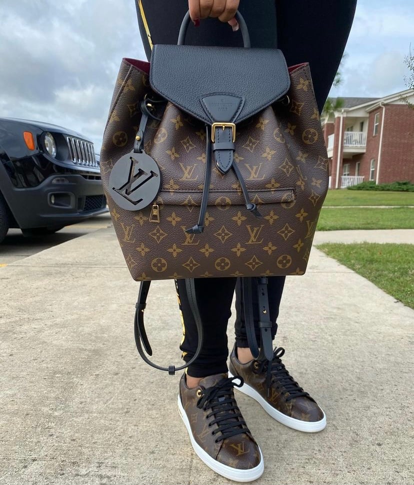 lv palm springs backpack sizes