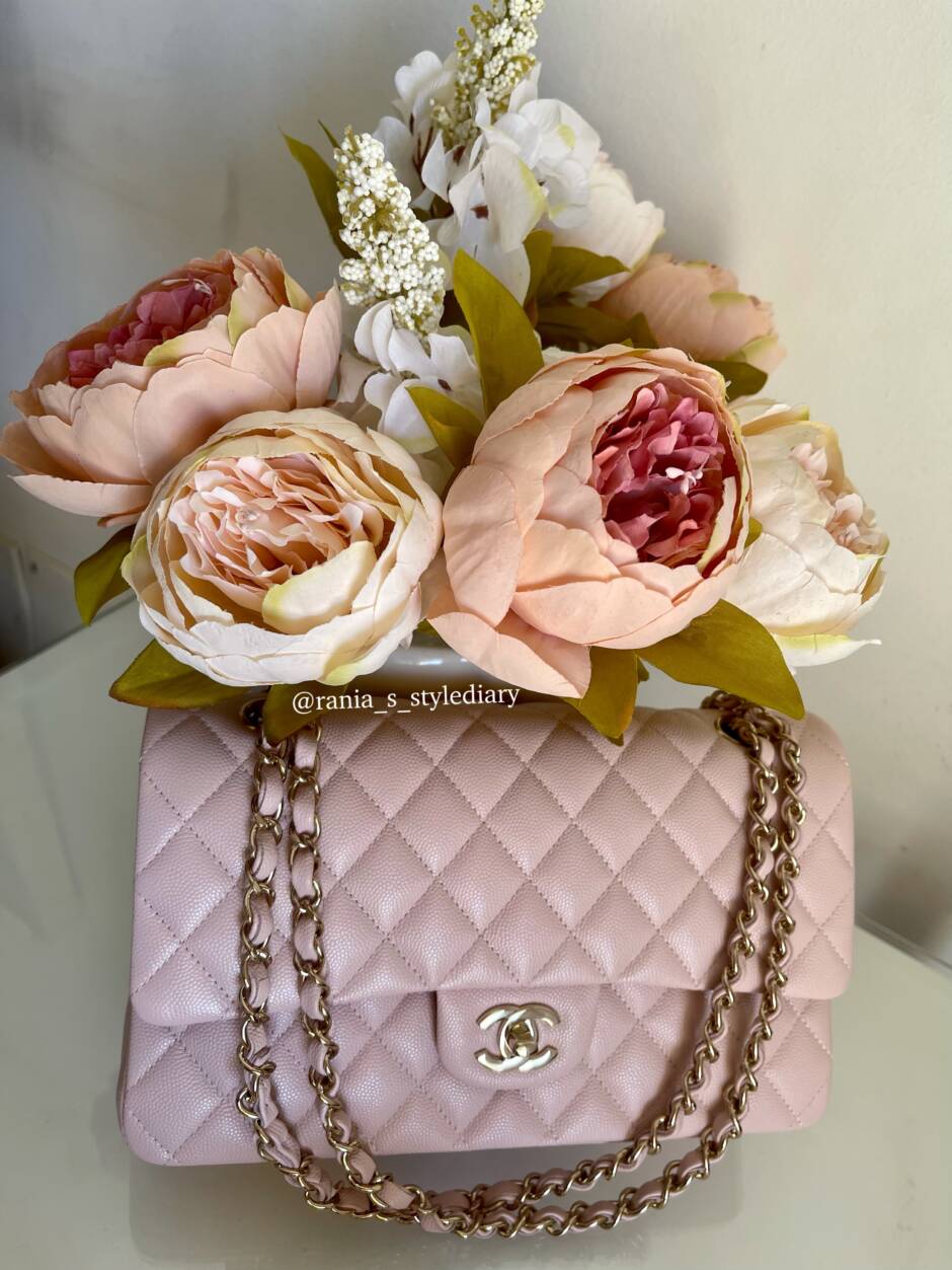 CHANEL Iridescent Caviar Quilted Medium Double Flap Rose Pink 362462