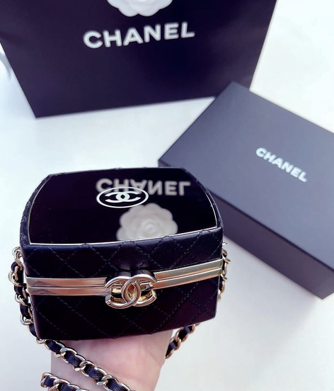 Chanel's Newest Clutch with Chain is Too Dreamy to Pass Up