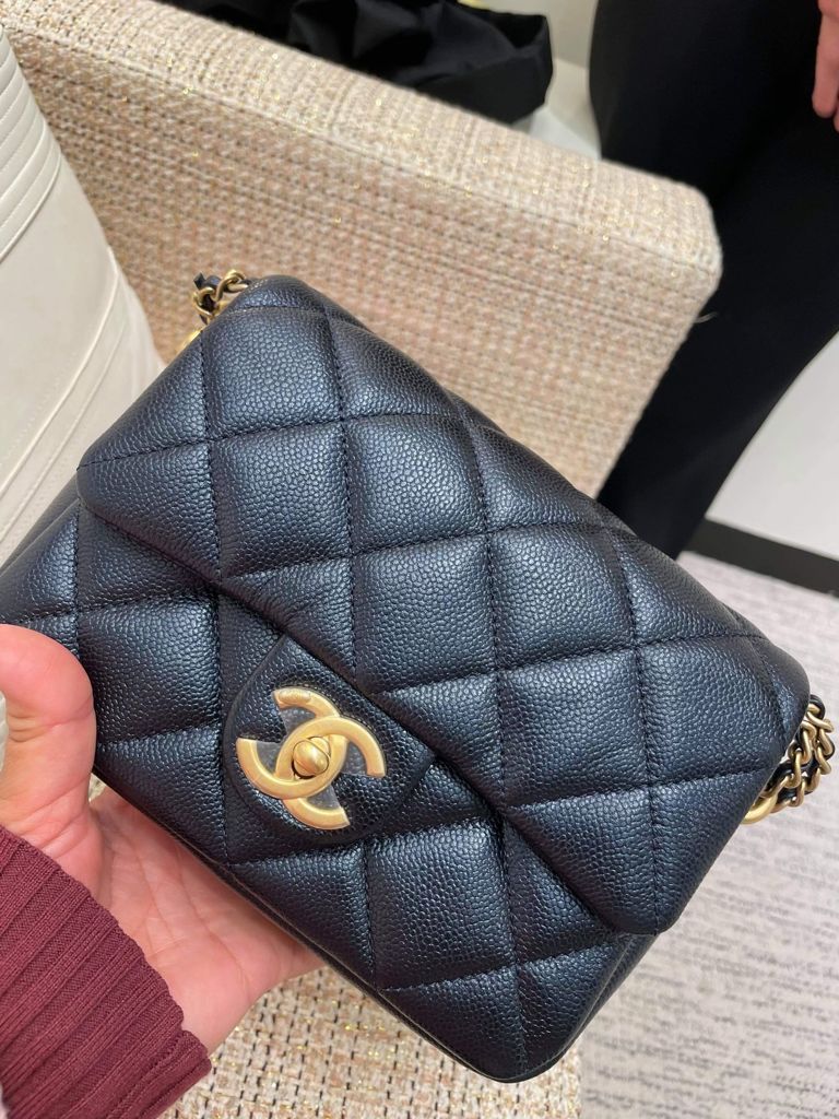 Why We Love the 21K Chanel Mini So Much - PurseBop