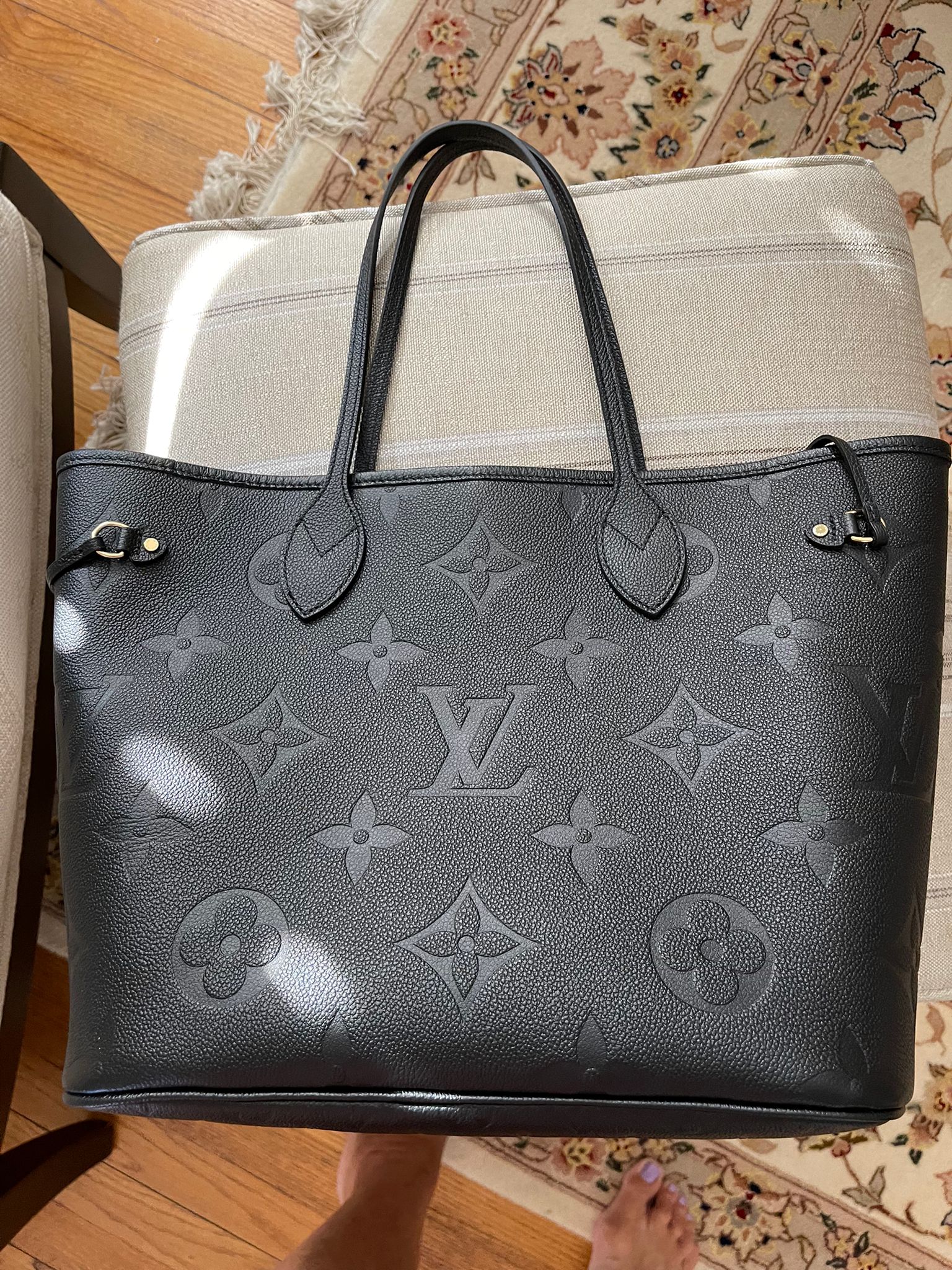 What do you think? Is this new Louis Vuitton tote too close to the Her