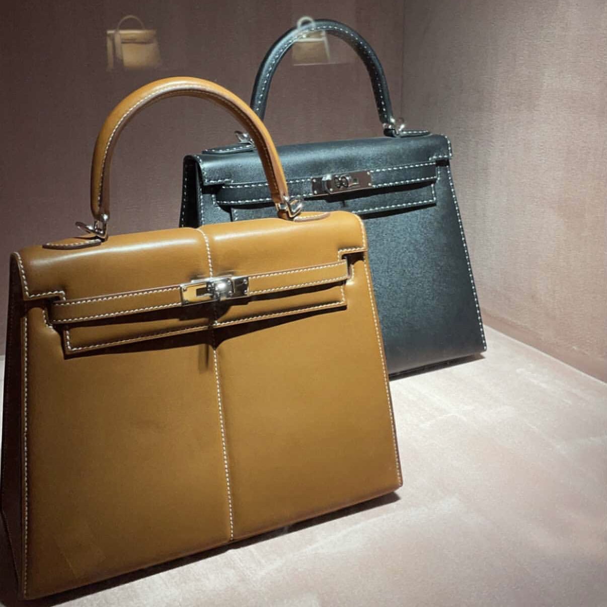 Hermès Birkin 30 Retourne In Craie 10 In In Dubai, Dubai, United