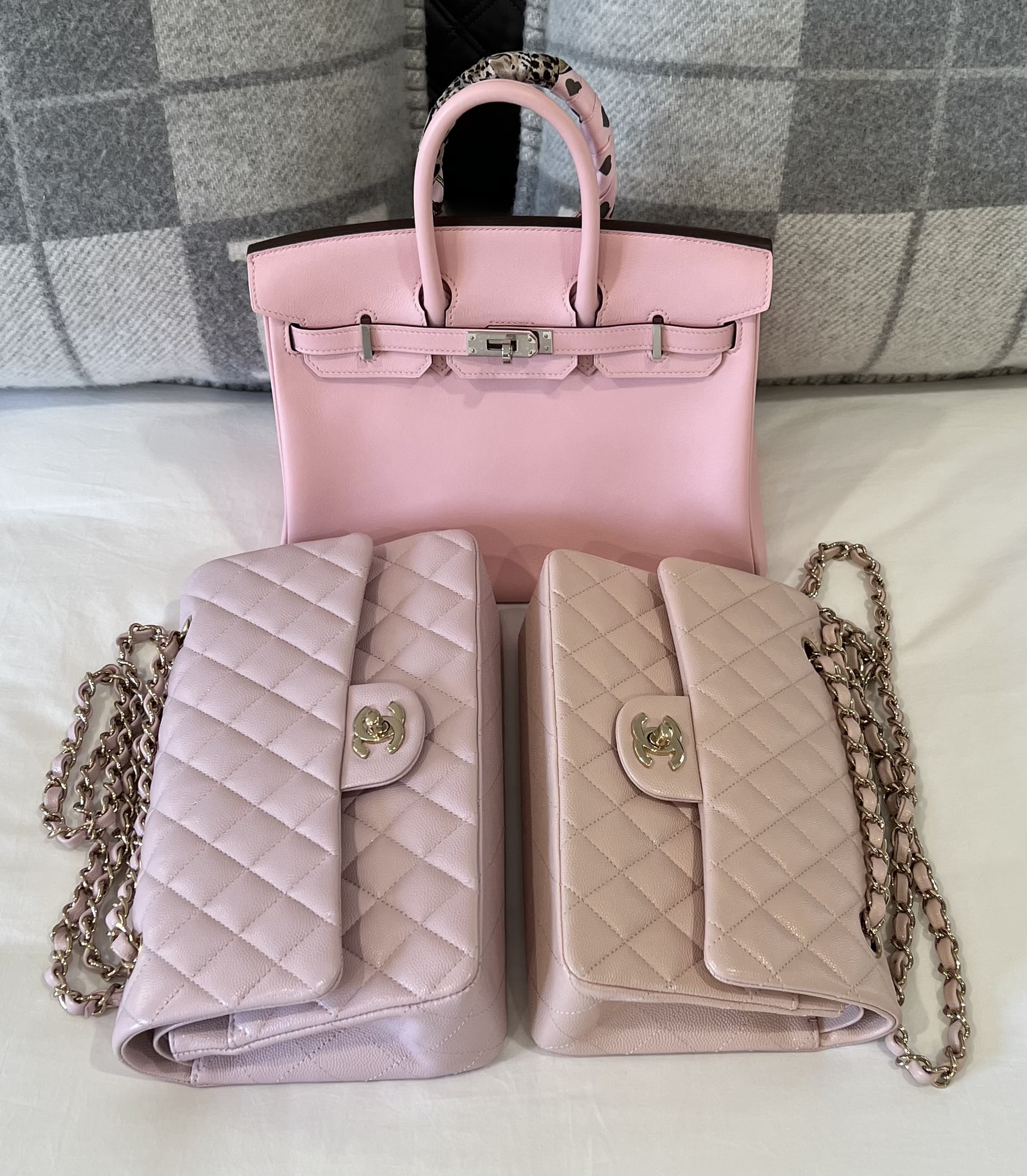 CHANEL 21S Rose Clair Lilac Pink Caviar Small Classic Flap Light