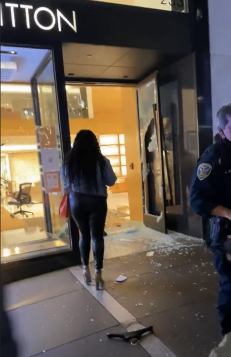 Thieves 'emptied out' SF's Union Square Louis Vuitton store