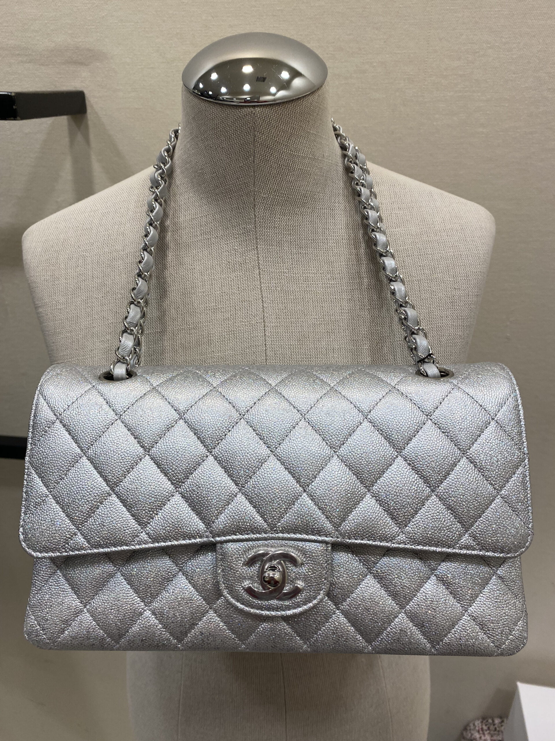 The stunning classic flap grey with silver chain : r/chanel