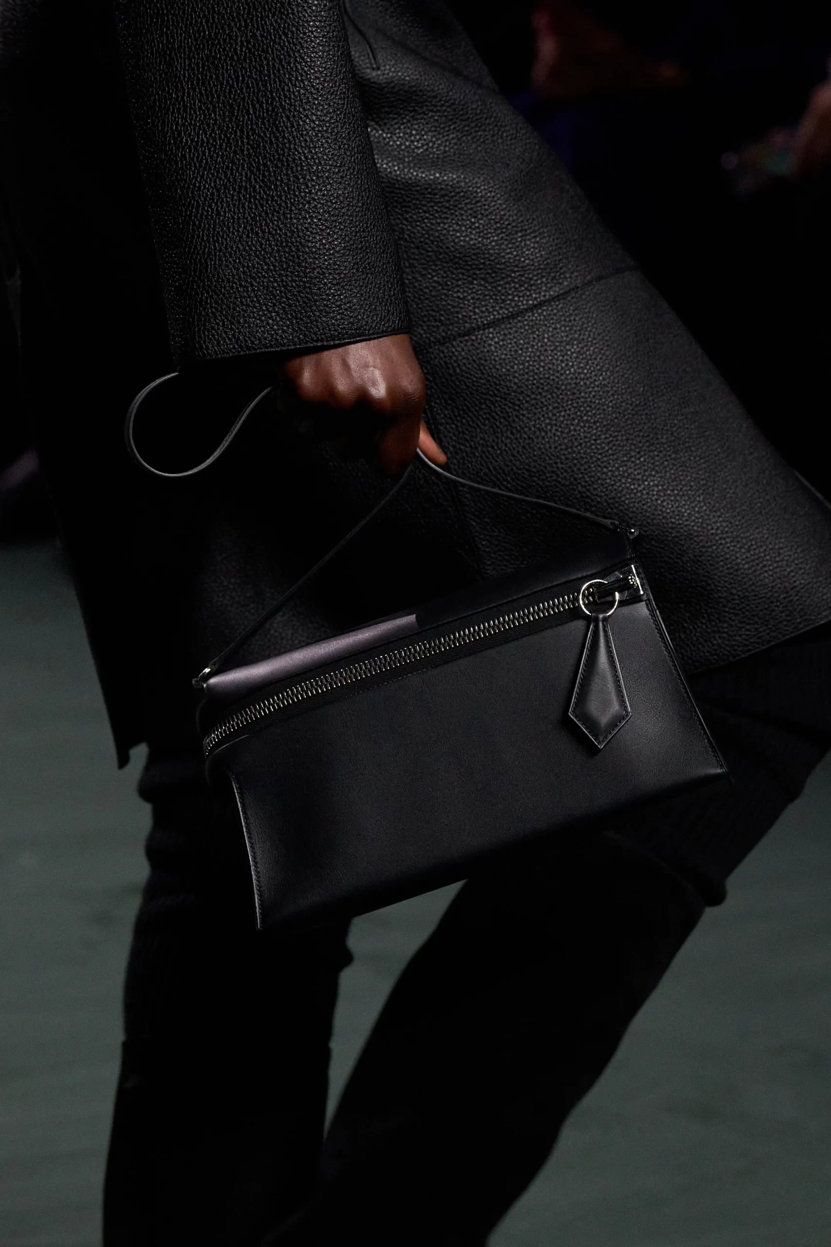 The New Hermès Kelly Messenger Bag is Here - PurseBop